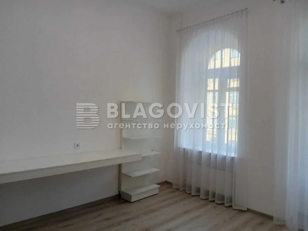 Продаж 3-к квартири вул.Велика Васильківська, 32а Фасадна бу
