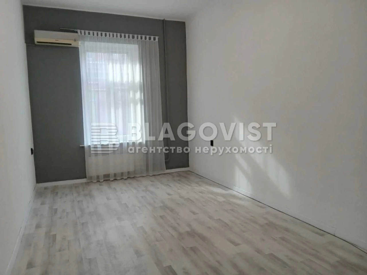 Продаж 3-к квартири вул.Велика Васильківська, 32а Фасадна бу