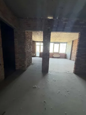 Продаж 2к квартири метро Нивки Щербаківського 52