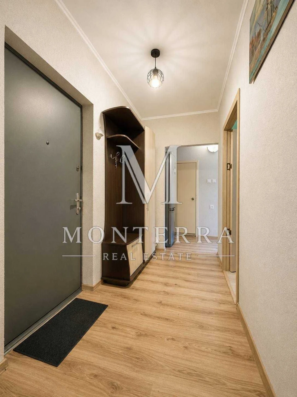 Без % Продаж 2 кім квартири з ремонтом біля парку та озера,