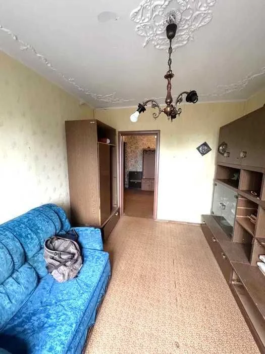 Теремки, вул. Академіка Заболотного 12  3 кім кв 72 м2  Тере