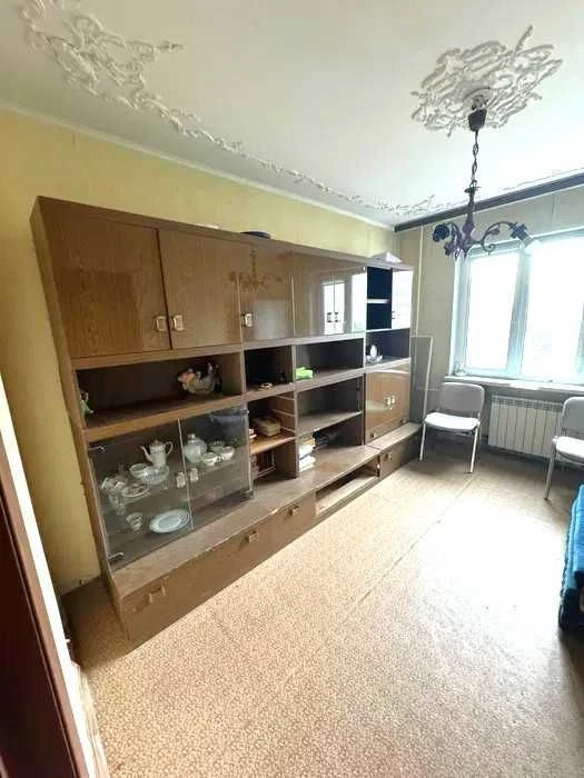 Теремки, вул. Академіка Заболотного 12  3 кім кв 72 м2  Тере