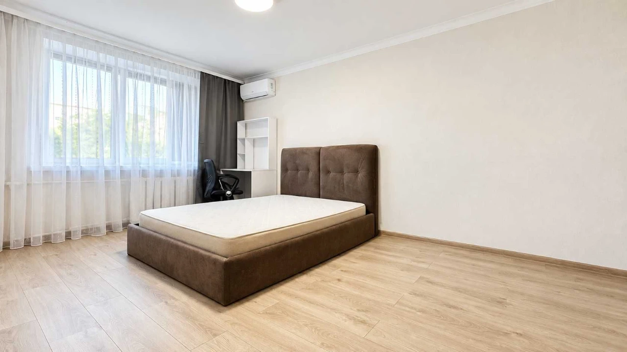 Продаж 1к новий ремонт | Поділ, Юрківська 18 | 2 хв пішки ме