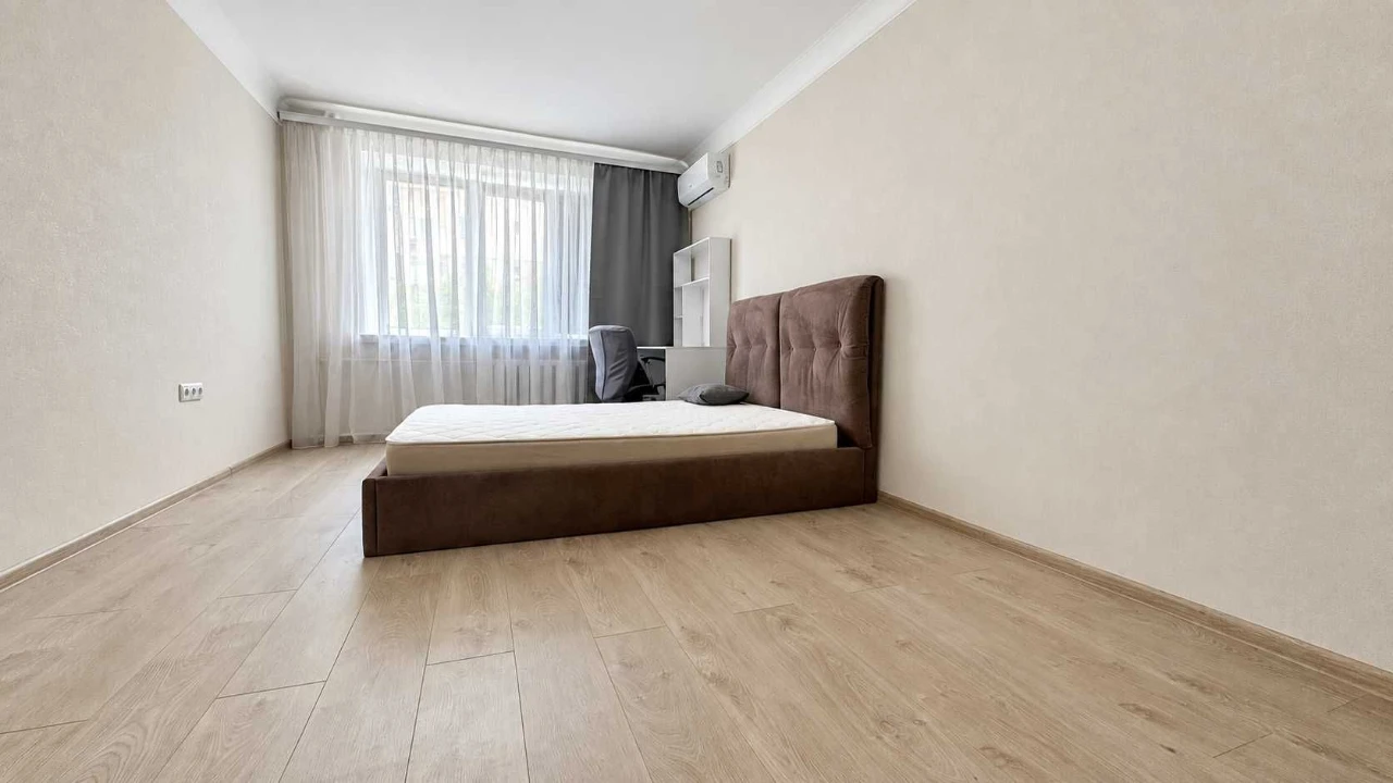 Продаж 1к новий ремонт | Поділ, Юрківська 18 | 2 хв пішки ме