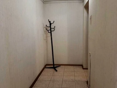 Квартира. Київ, Петропавлівська вул.