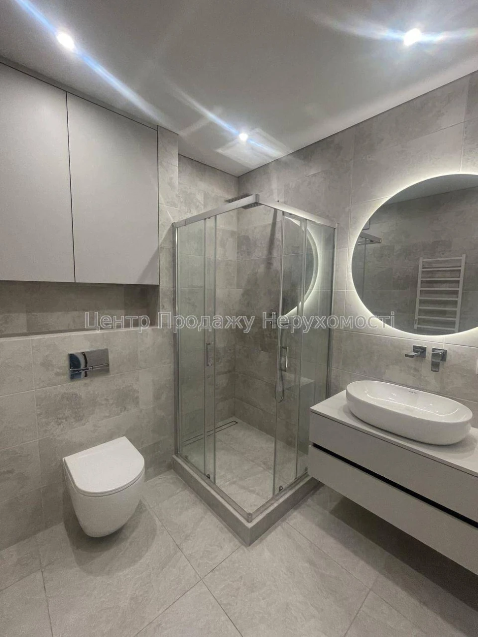 Продаж 2-кімн. квартири 70 м², 17/25 пов, ЖК Варшавський 3,