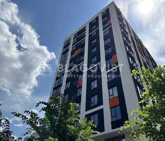 Продам 3 к.квартиру Шевченківський р-н Ростиславська (Рибалк
