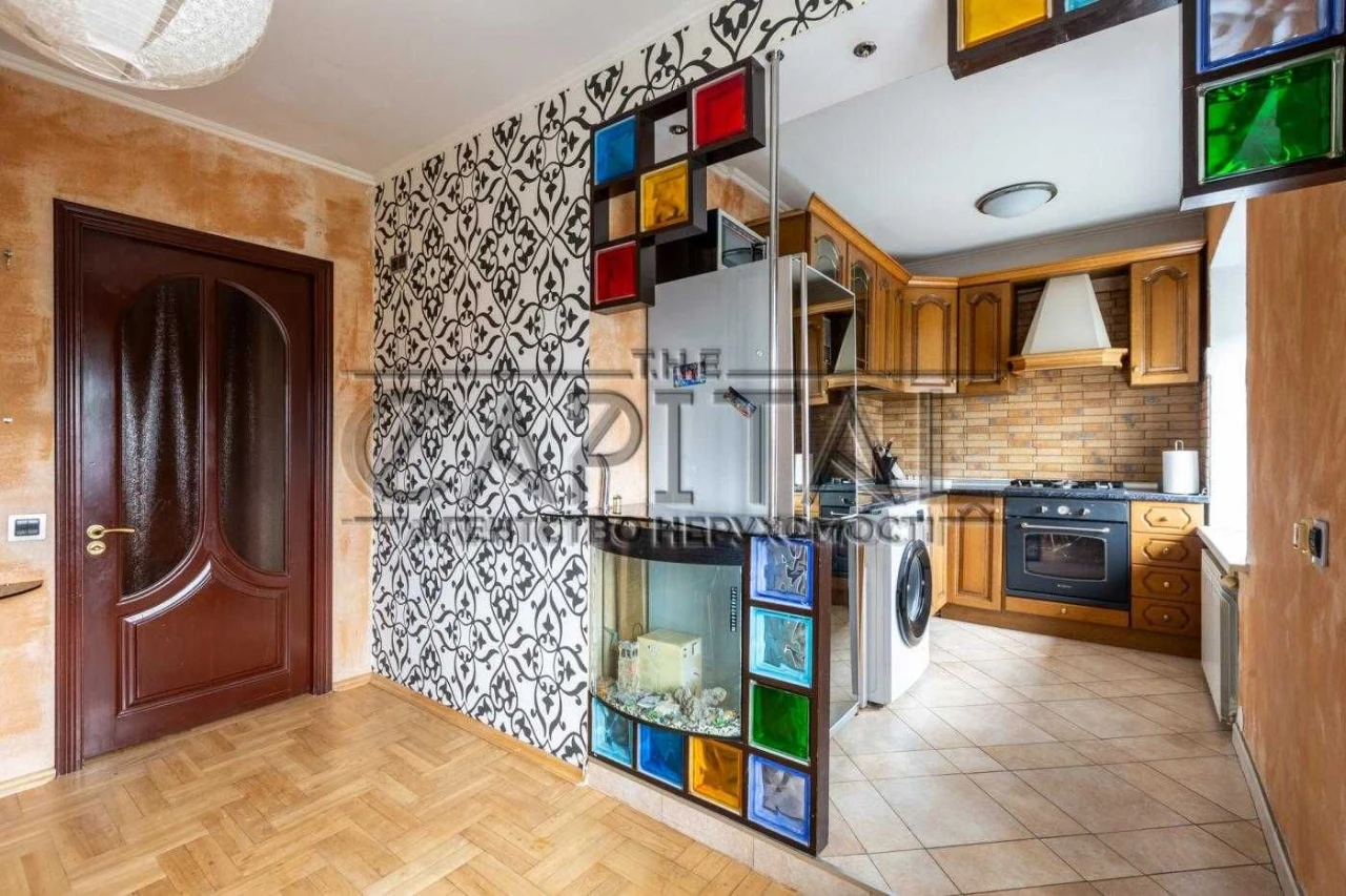 Продаж квартири, вул. Раєвського, Печерський р-н