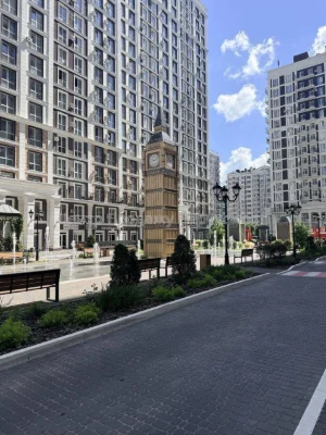 Продаж 2-кімн квартири 60. 71 м², 16/16 поверх, ЖК Нова Англ