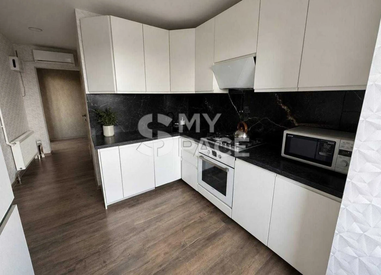 2к квартира на Ольжича 18А, метро Дорогожичі