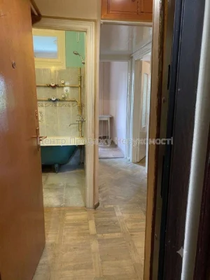 Продаж 1-кімн. квартири 29. 44 м², Київ, 3/5 пов. Чудовий ва
