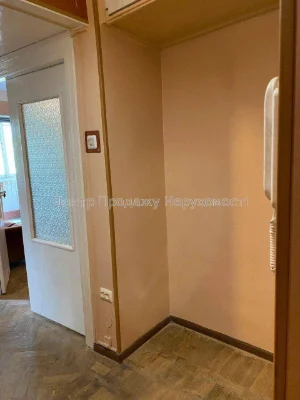 Продаж 1-кімн. квартири 29. 44 м², Київ, 3/5 пов. Чудовий ва