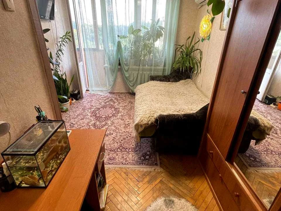 Квартира. Київ, Сирецька вул.