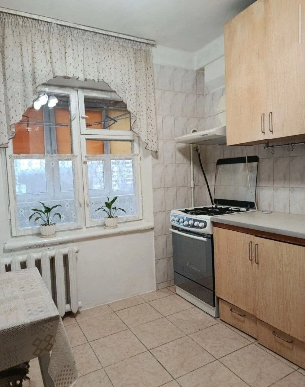 Петропавлівська 6