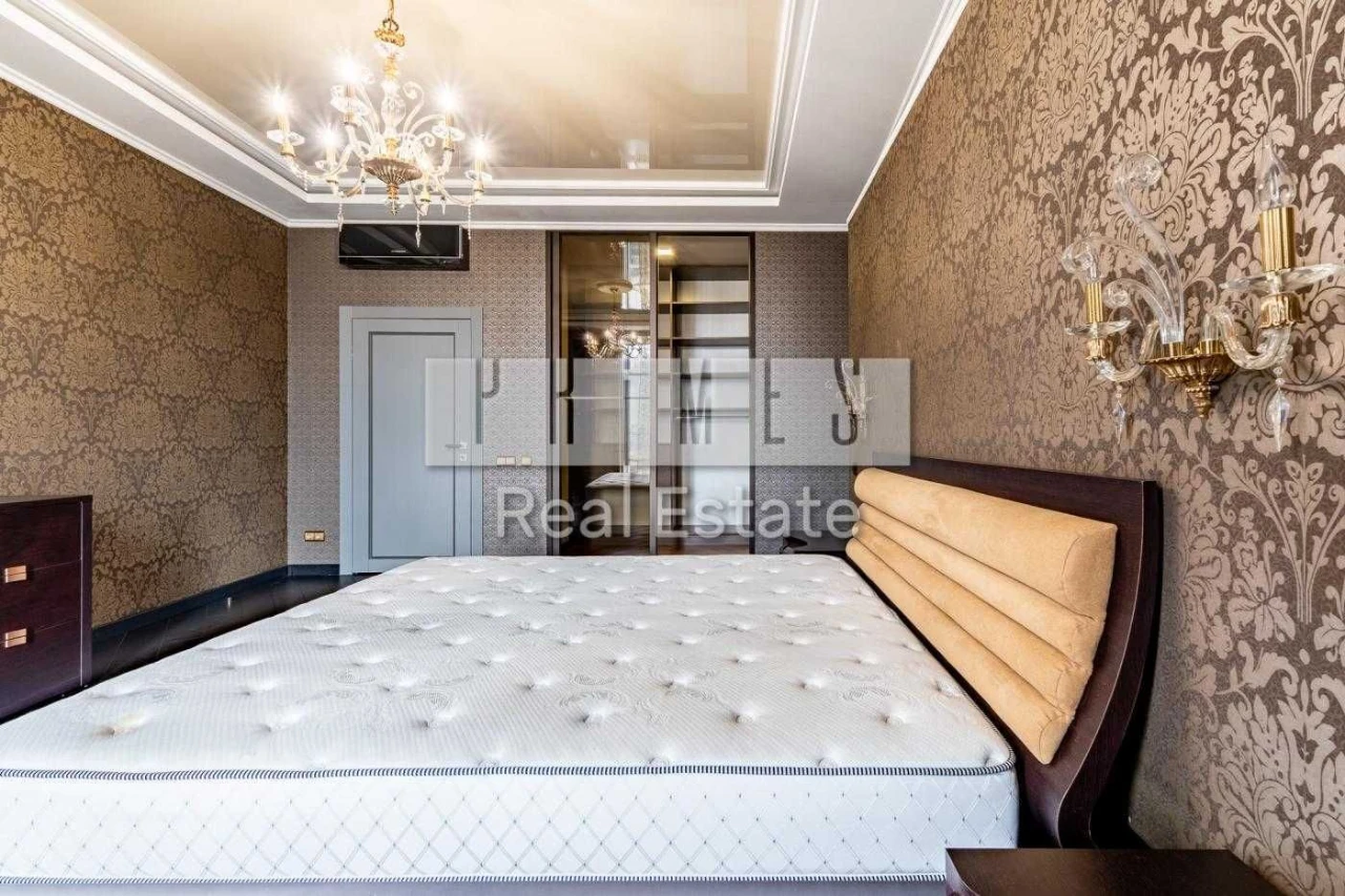 Продаж дизайнерської квартири в ЖК Парус, Поділ, вул. Юрія І