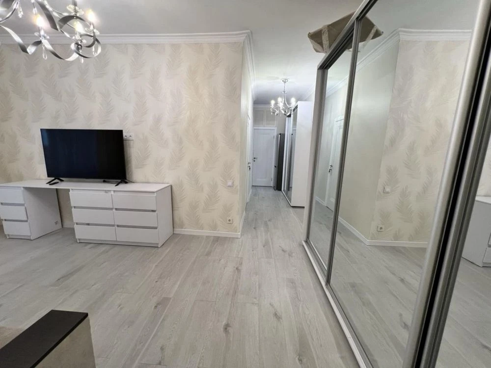 Продам 2-К пр. Лобановського Сталінка