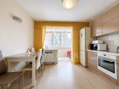 БЕЗ % Продаж 2 кім. квартири з ремонтом, 75 м², ЖК Крістер Г