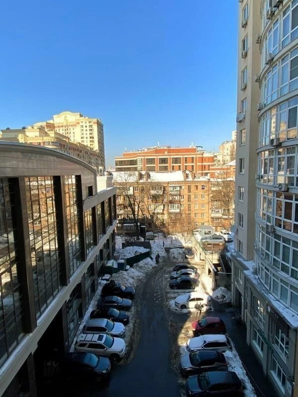 Продаж 3-кімнатної квартири 104 м², Дмитрівська вул., 80