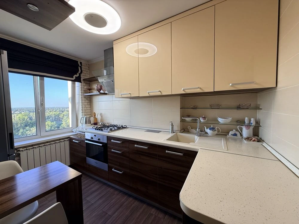 Продам 3к квартиру, Ломовка, Донецкое Шоссе, Левый Берег