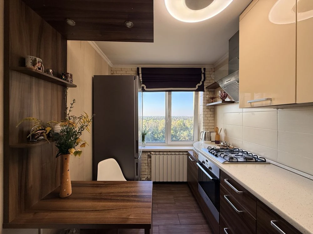 Продам 3к квартиру, Ломовка, Донецкое Шоссе, Левый Берег