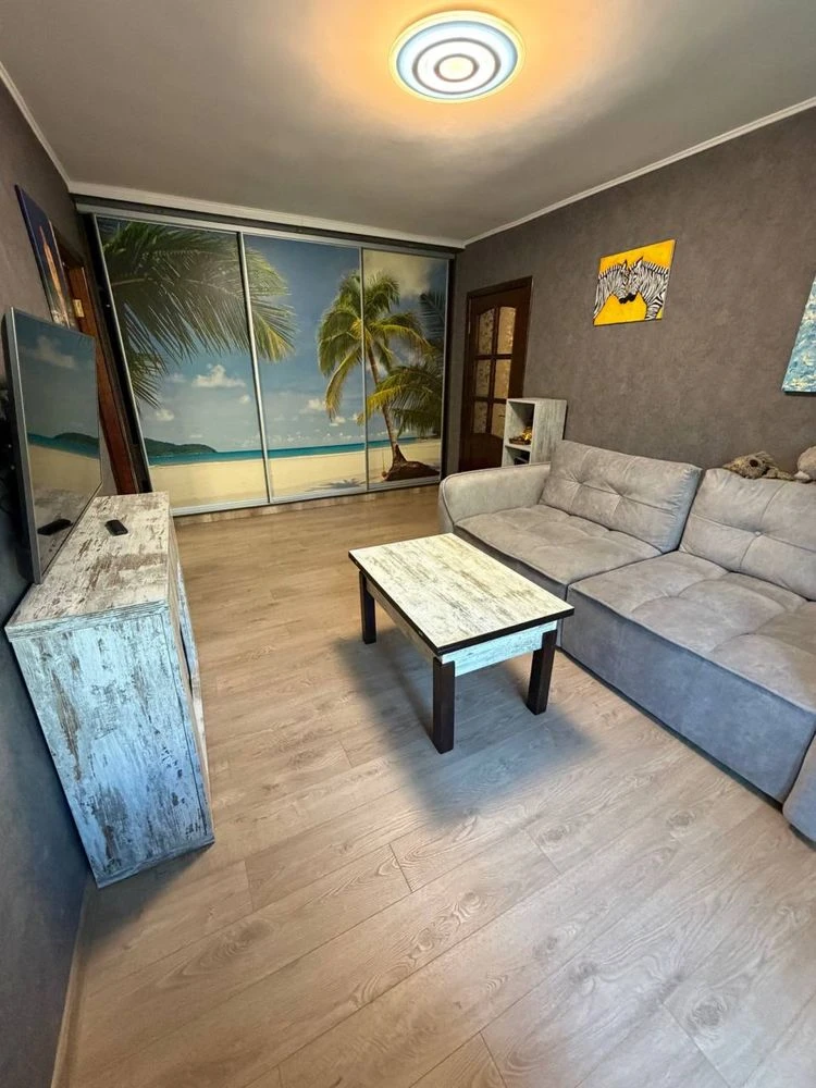 Продаж квартири 2 кім.,на Копилівській,Газ, Куренівка, гарни