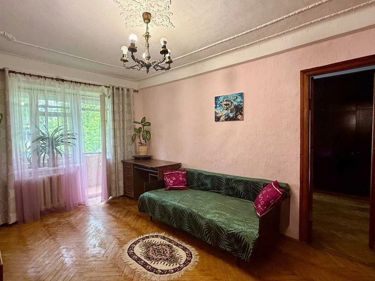 Продається 2-кімнатна квартира, вул.Мрії,Шевченківський р-н