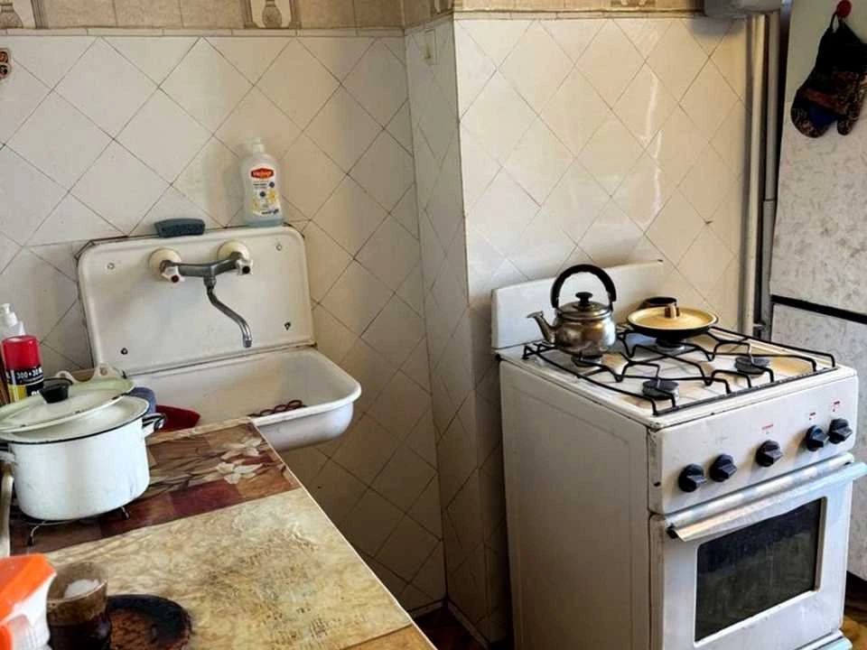 Квартира. Дніпро, Героїв просп.