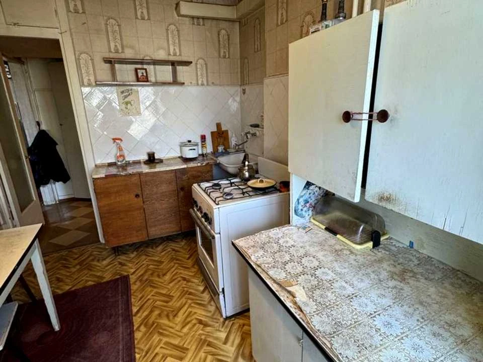Квартира. Дніпро, Героїв просп.