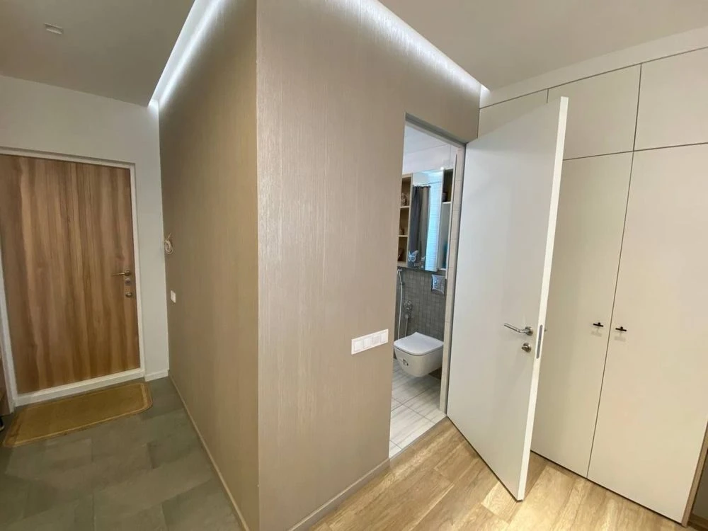 Продаж 1 кімнатної квартири  у центрі міста, правий берег ЖК