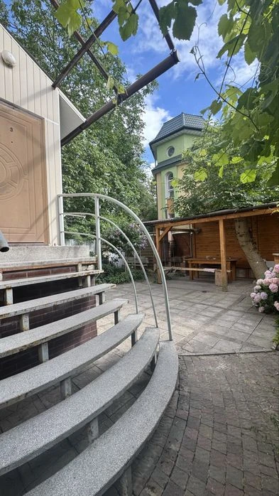 Продам  будинок біля парку Шевченка
