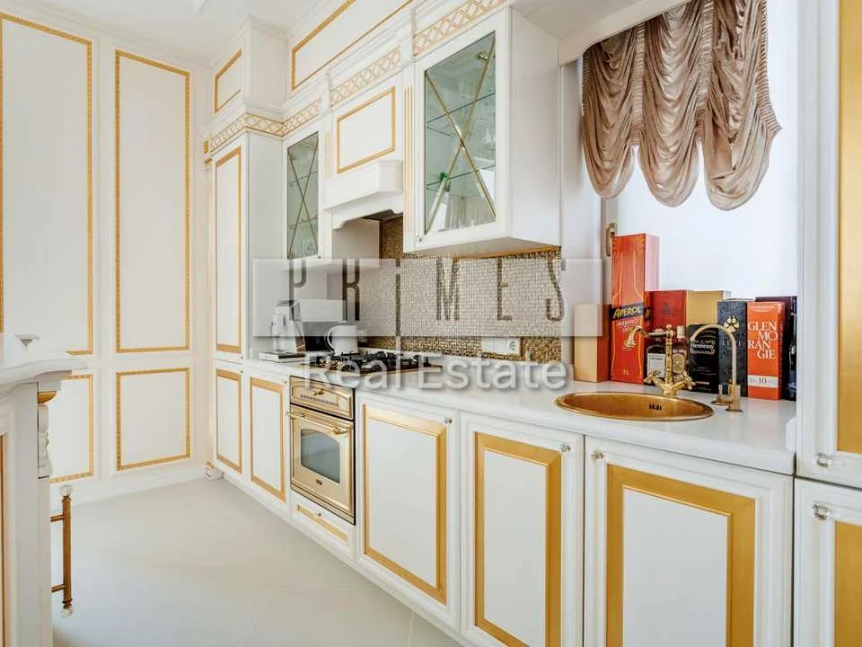 Будинок. Київ, Локомотивна вул.