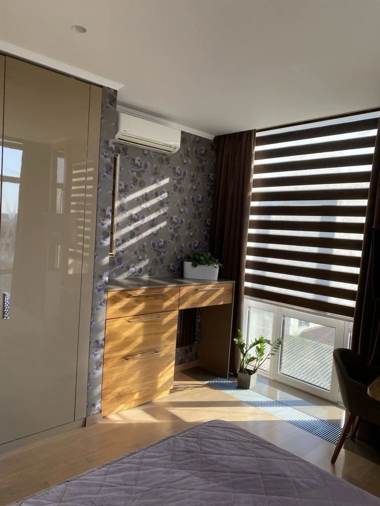 Продам 4 к Квартиру Дизайнерський ремонт  Клубний Будинок 98