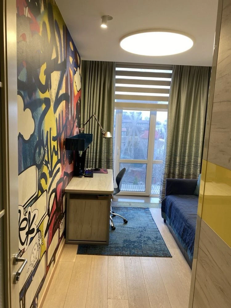 Продам 4 к Квартиру Дизайнерський ремонт  Клубний Будинок 98