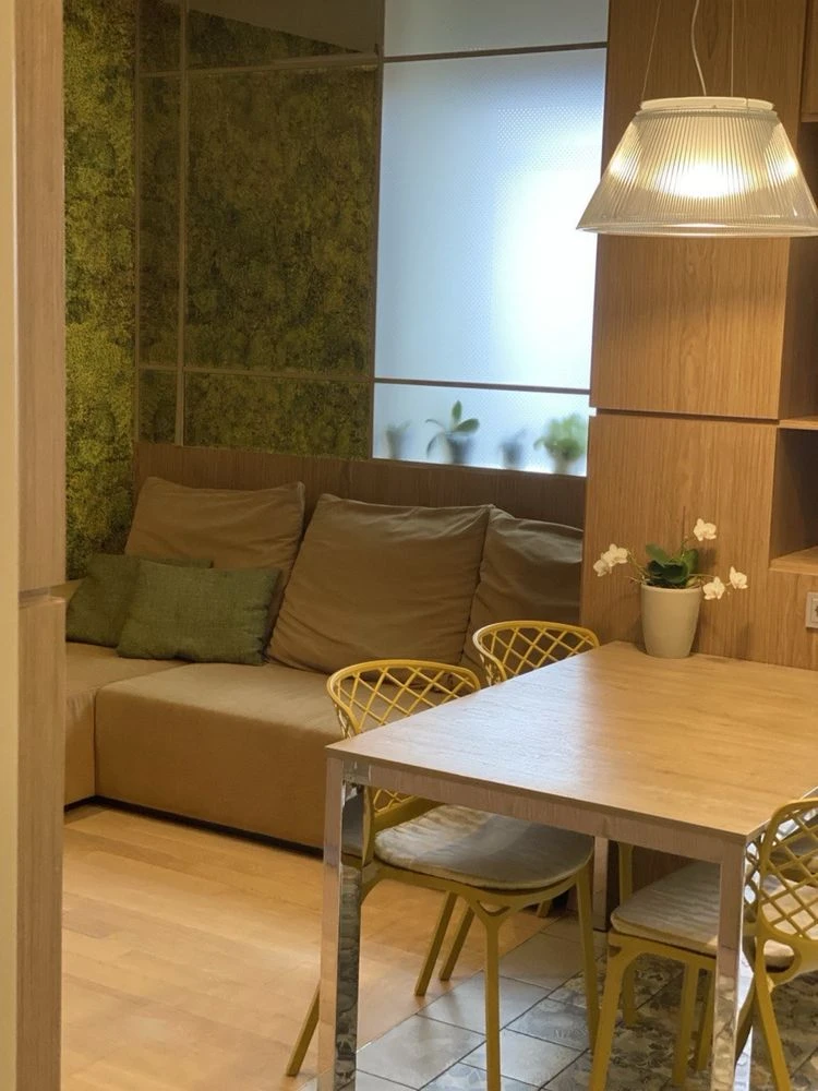 Продам 4 к Квартиру Дизайнерський ремонт  Клубний Будинок 98
