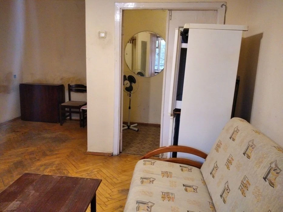 3 floor. Very profitable! 39m2. House near the Park! Gas. plate.
