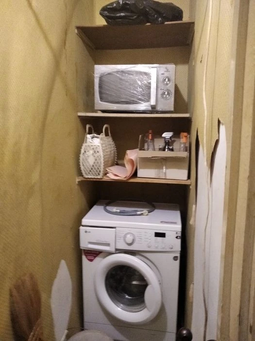 3 floor. Very profitable! 39m2. House near the Park! Gas. plate.