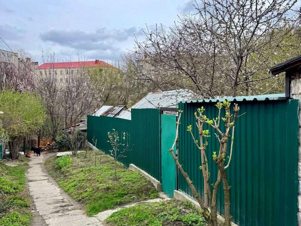 Будинок. Дніпро, Жоржинський пров.