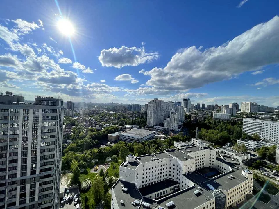 Квартира. Киев, Андрея Верхосмотра ул. (Михаила Драгомирова)