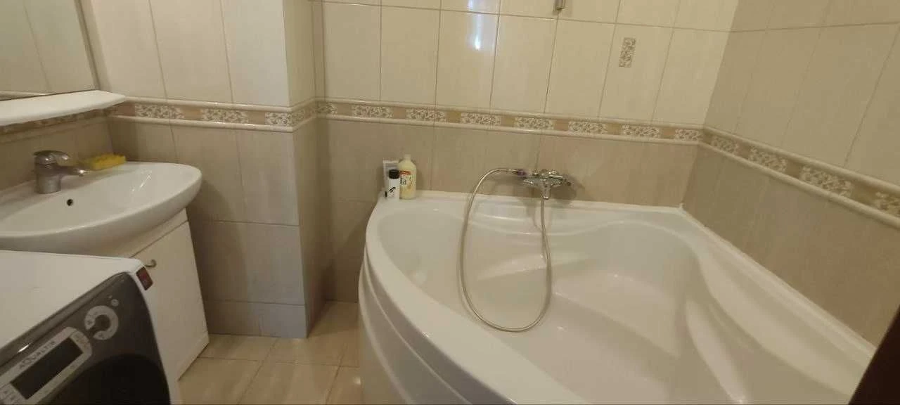 Продам квартиру у центрі Таірова, Левитана, новий будинок