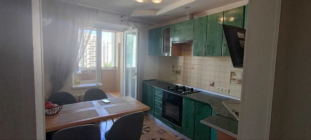Продам квартиру у центрі Таірова, Левитана, новий будинок