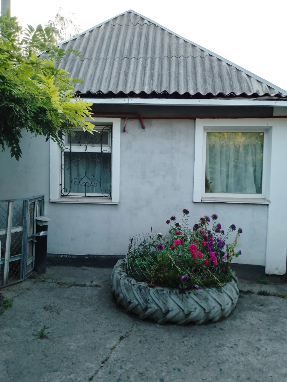 Продам будинок в районі Таромського з великою ділянкою