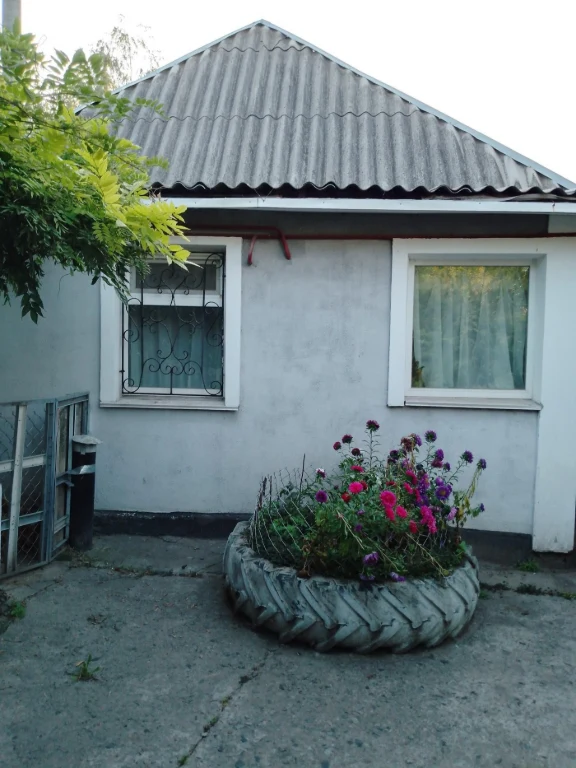 Продам будинок в районі Таромського з великою ділянкою