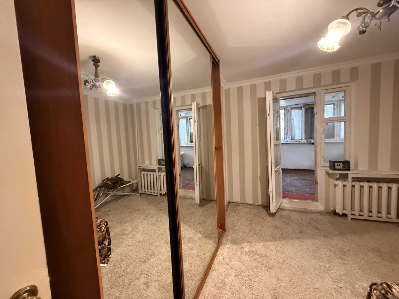 Продам 3 кімнатну квартиру на Заболотного