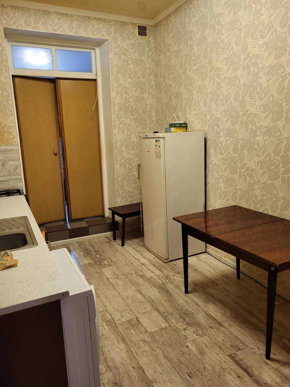 Продам 2 ком. квартиру с балконом  Фабричная/ Ивановский мос