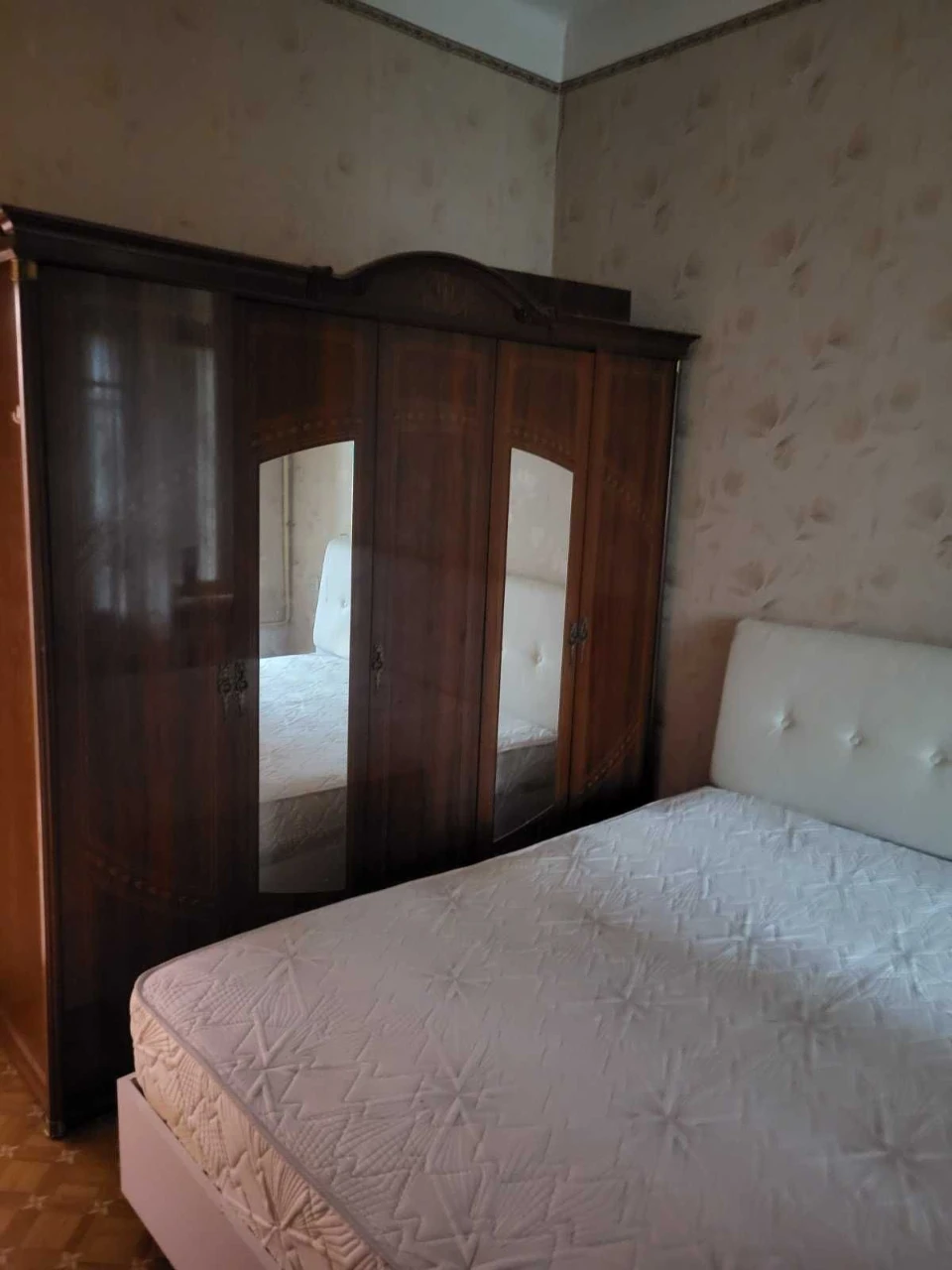 Продам 2 ком. квартиру с балконом  Фабричная/ Ивановский мос