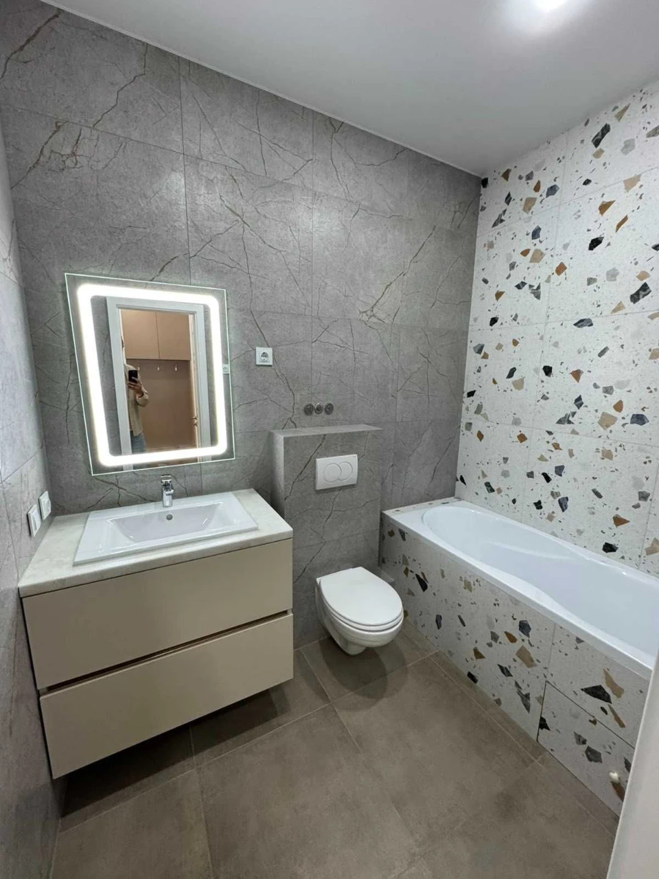 Продам квартиру в 61 Жемчужине