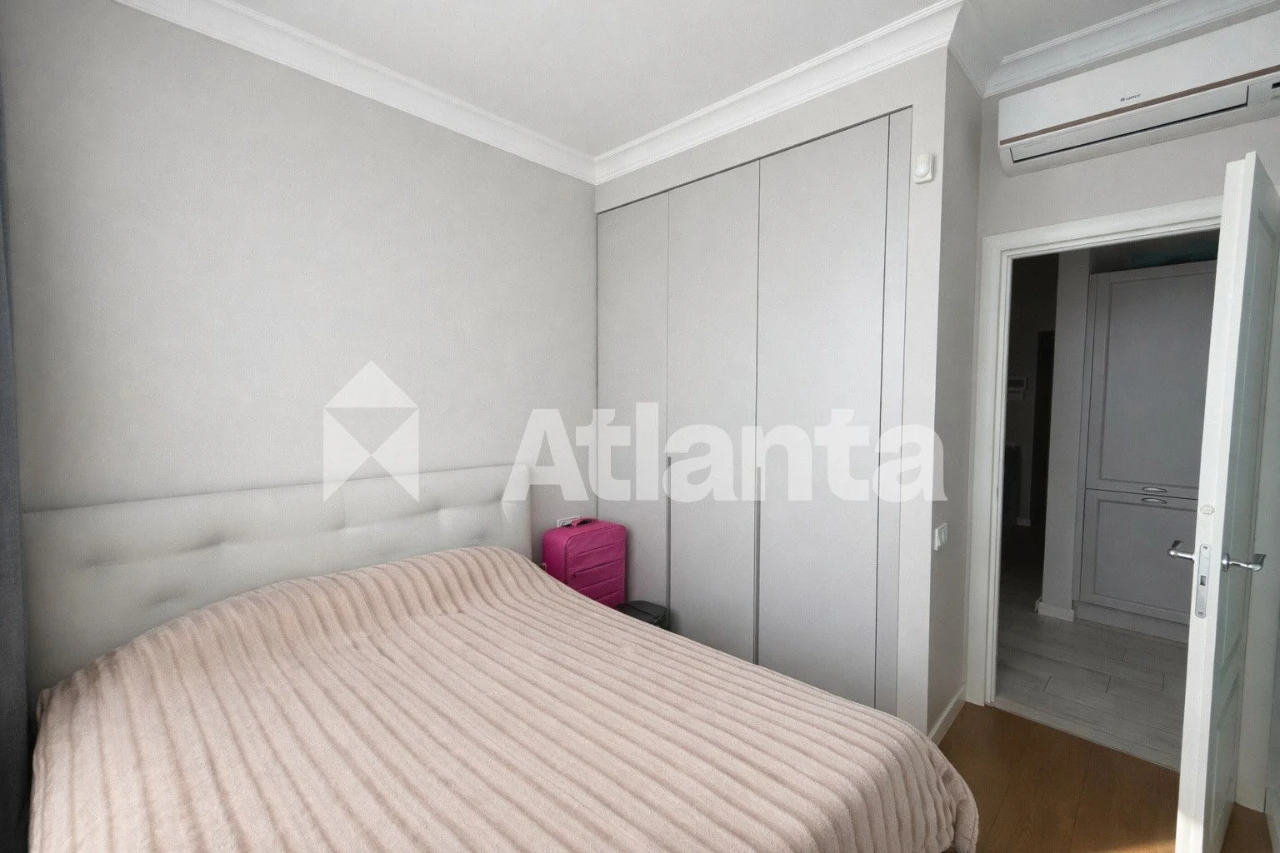 Двокімнатна квартира з прямим видом на море!