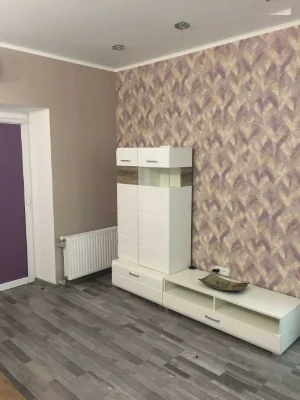 Продам 2х кімнатну квартиру по вулиці Чикаленка. на 1му пове