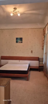 Продам 2х комн. кв. Центр Гимназическая ул