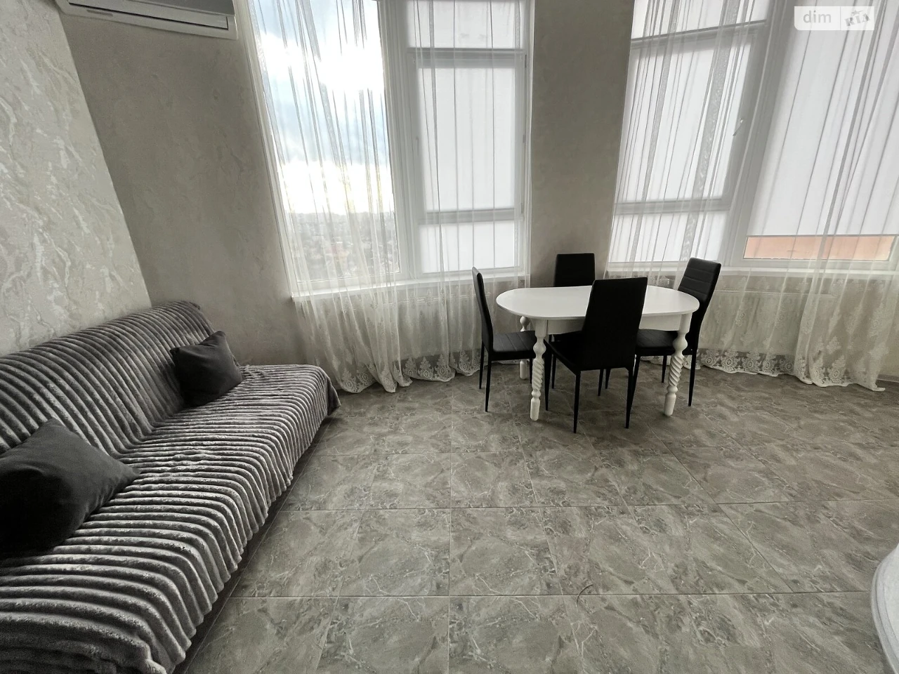 Продаж Квартира Великий Фонтан